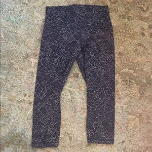 Lululemon Athletica Black and Pink Patterned Leggings cropped
